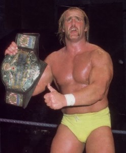 Hulk Hogan avec le titre de l'AWA, qu'il ne gagnera jamais