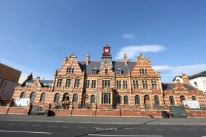 Bains Victoria Façade principale