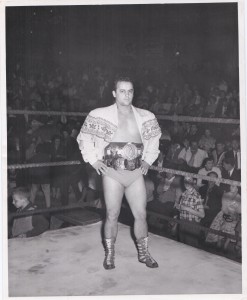 Juan Lopez, de son vrai nom Hector Morin, l'un des premiers lutteurs Québécois à lutter au Mexique  Photo Tony Lanza