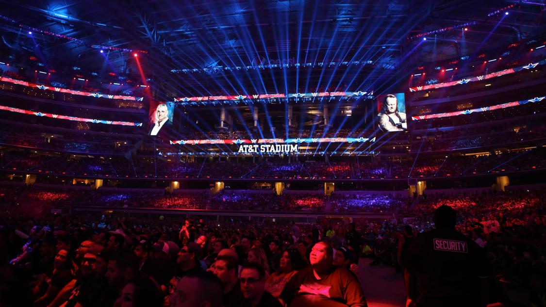 foule wrestlemania 32