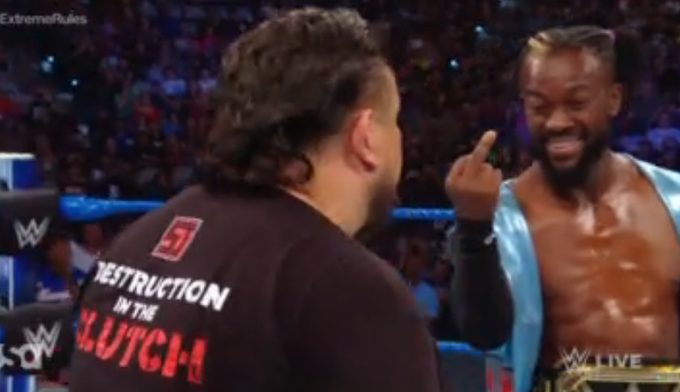 kofi-kingston-middle-finger