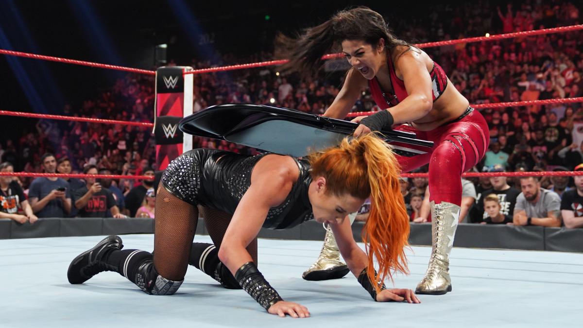bayley heel turn lynch