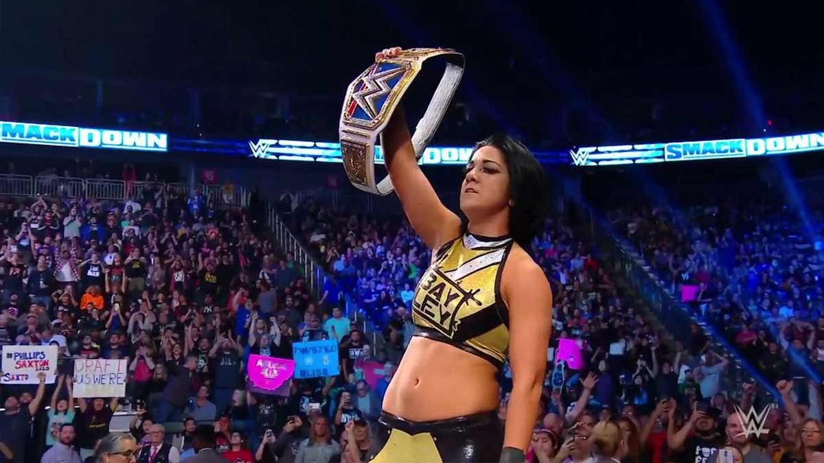 bayley championne smackdown