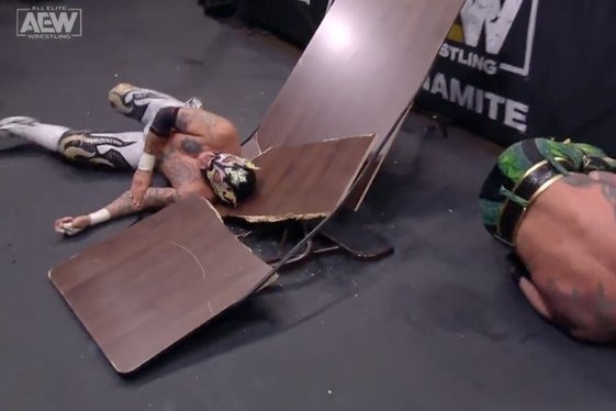 fenix blessure bras dynamite