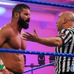 NXT: Robert Roode et l'arbitre Tom Castor