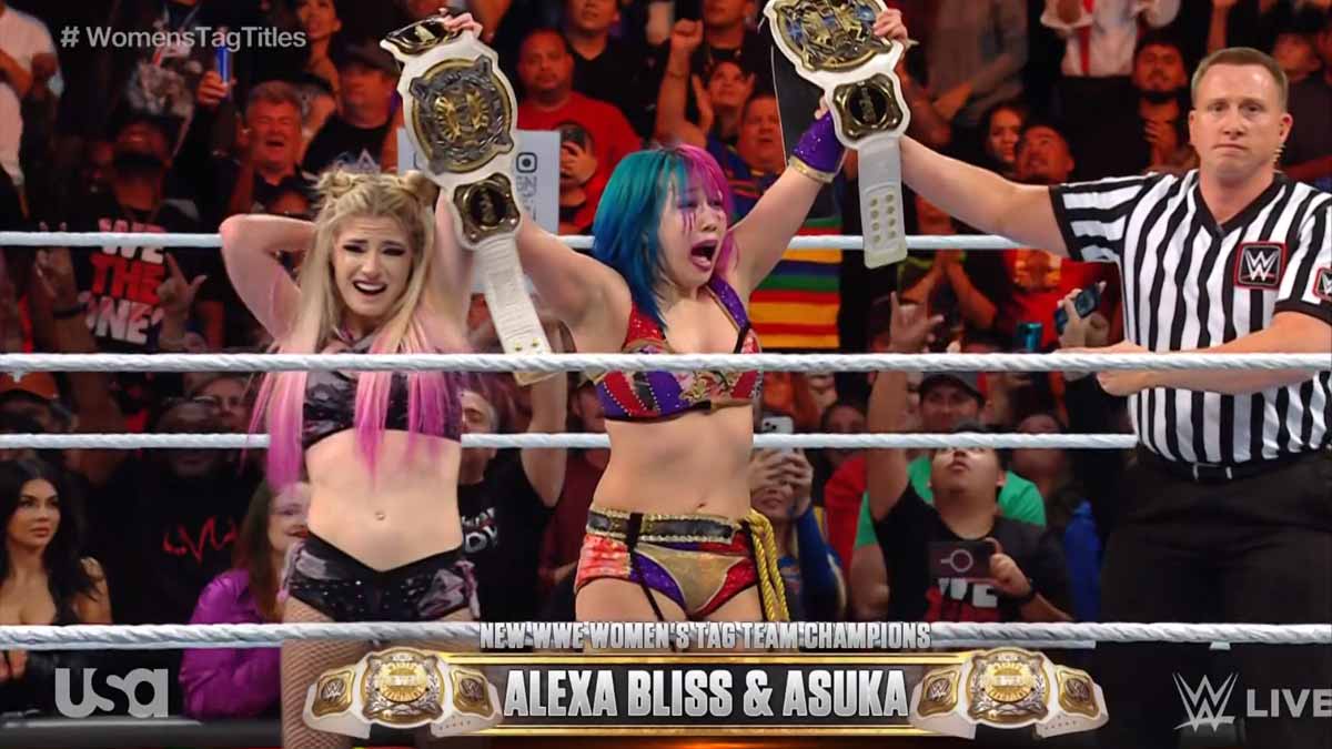 Alexa-Bliss-Asuka-WWE-Women-Tag-Team-Champions