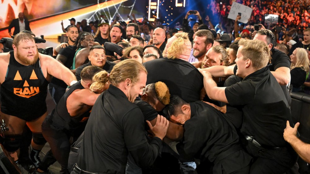 raw bagarre lesnar lashley