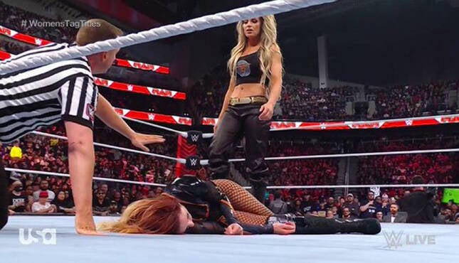 WWE-Raw-Trish-Stratus-Becky-Lynch-645x370