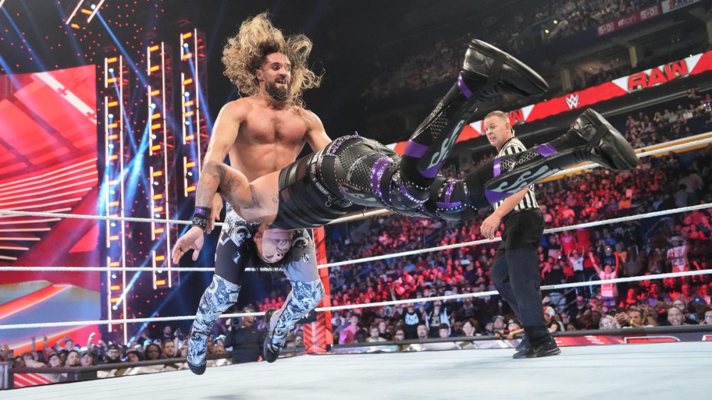raw 10 juillet rollins