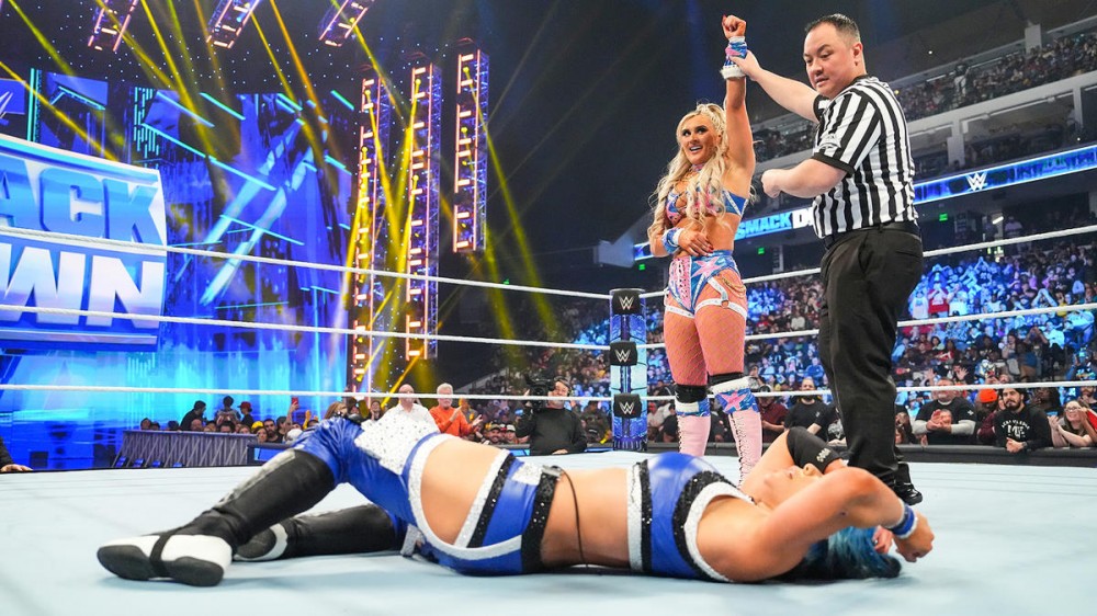 tiffany stratton smackdown