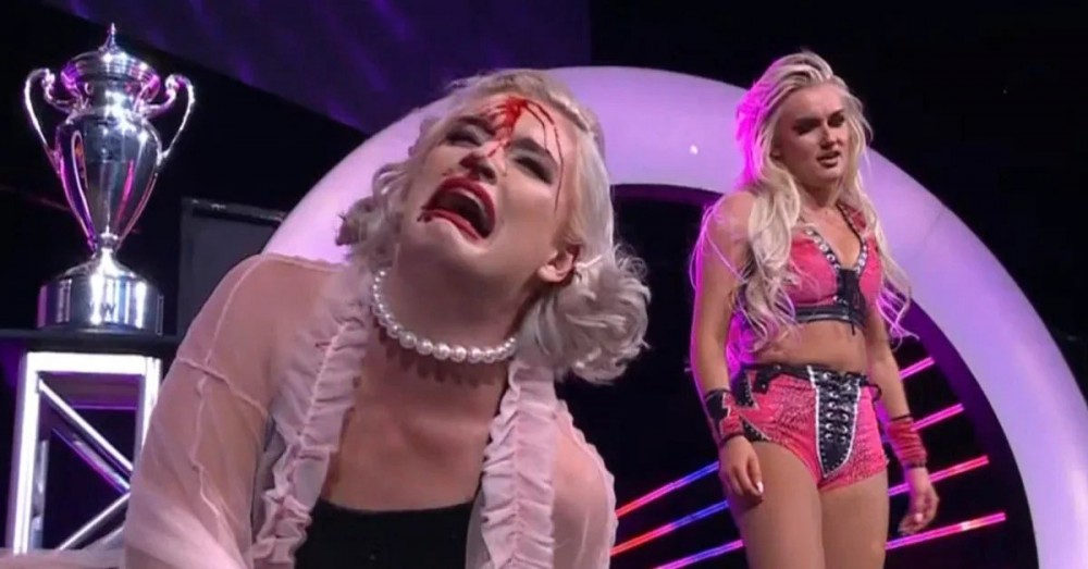 tournoi owen hart mariah may toni storm